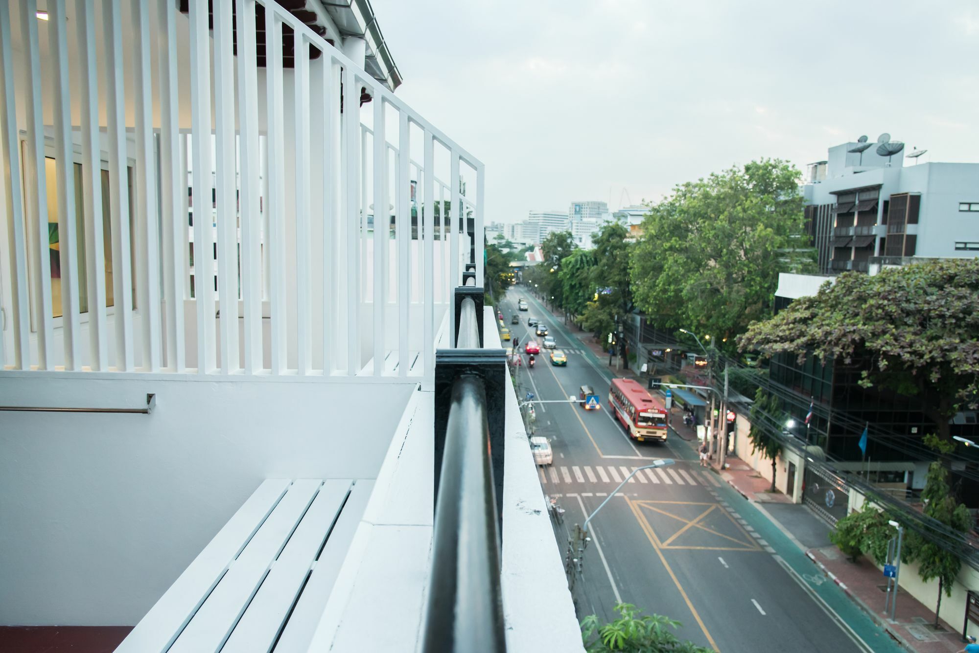 Happio Near Chabad House Gasthof Bangkok